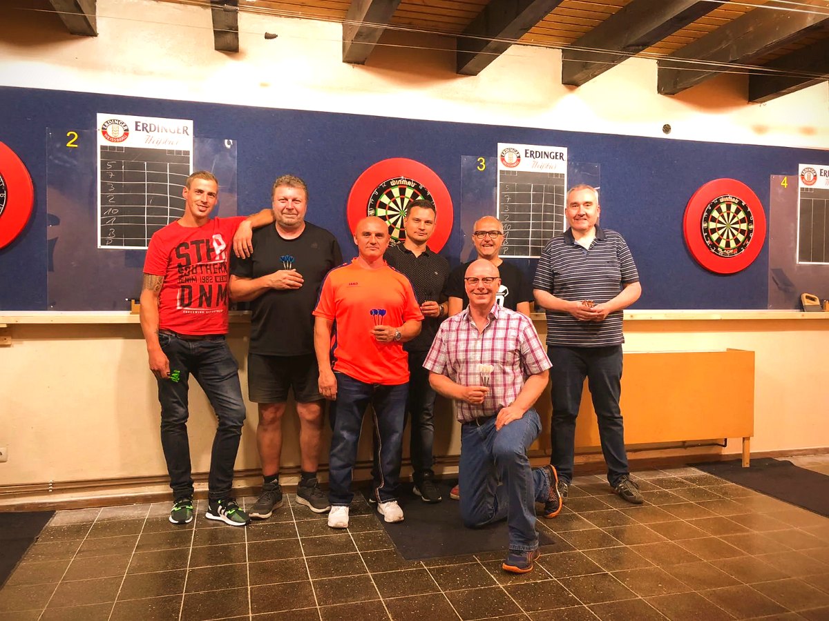 Mannschaftsfoto des A-Teams vom Dartclub Gamsen 1996